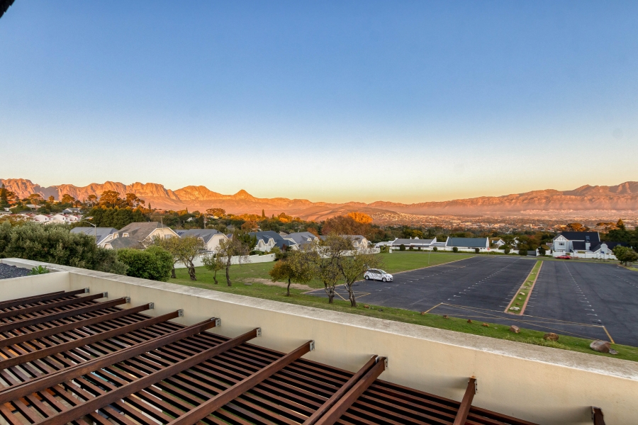 4 Bedroom Property for Sale in Briza Western Cape